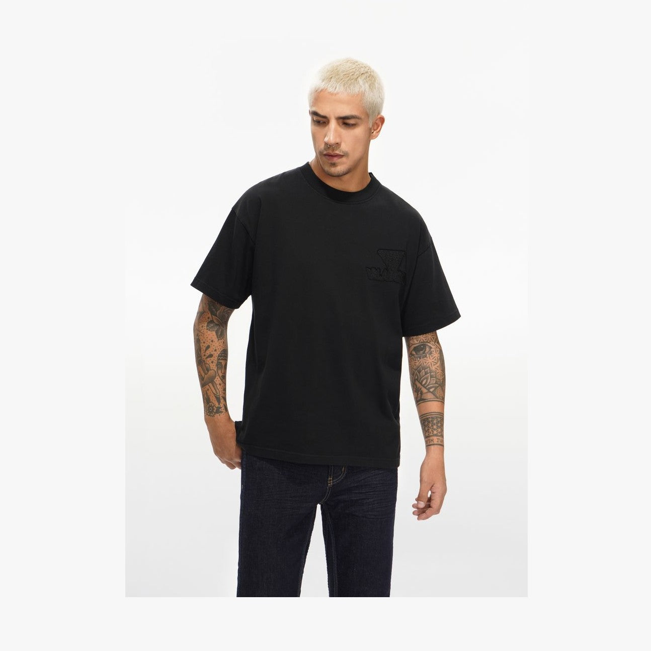 VALABASAS Black Tee